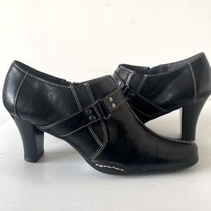 Aerosoles zip up square toe 3” heels